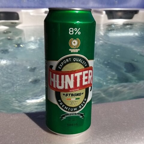 HUNTER REFRESHING STRONG PREMIUM BEER  (500 ML CAN)